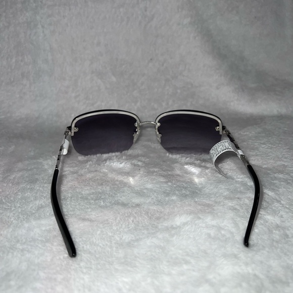 Guess Sunglasses - Picture 6 of 6